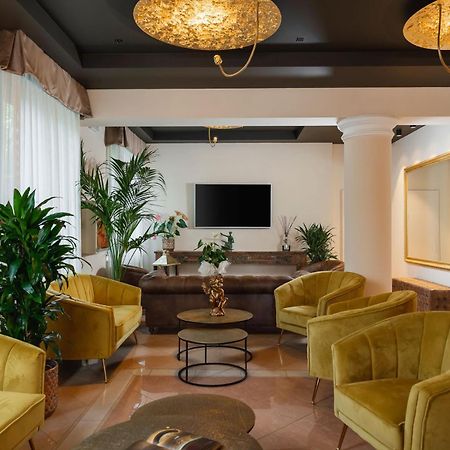 Hotel Mazzanti Milano Marittima Exterior photo