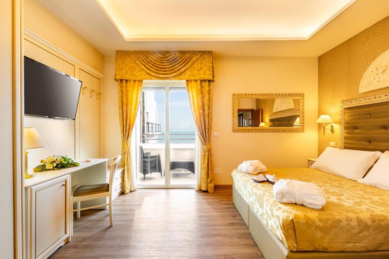 Hotel Mazzanti Milano Marittima Exterior photo