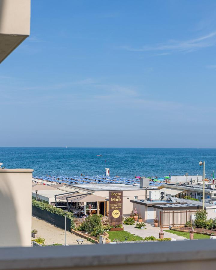 Hotel Mazzanti Milano Marittima Exterior photo