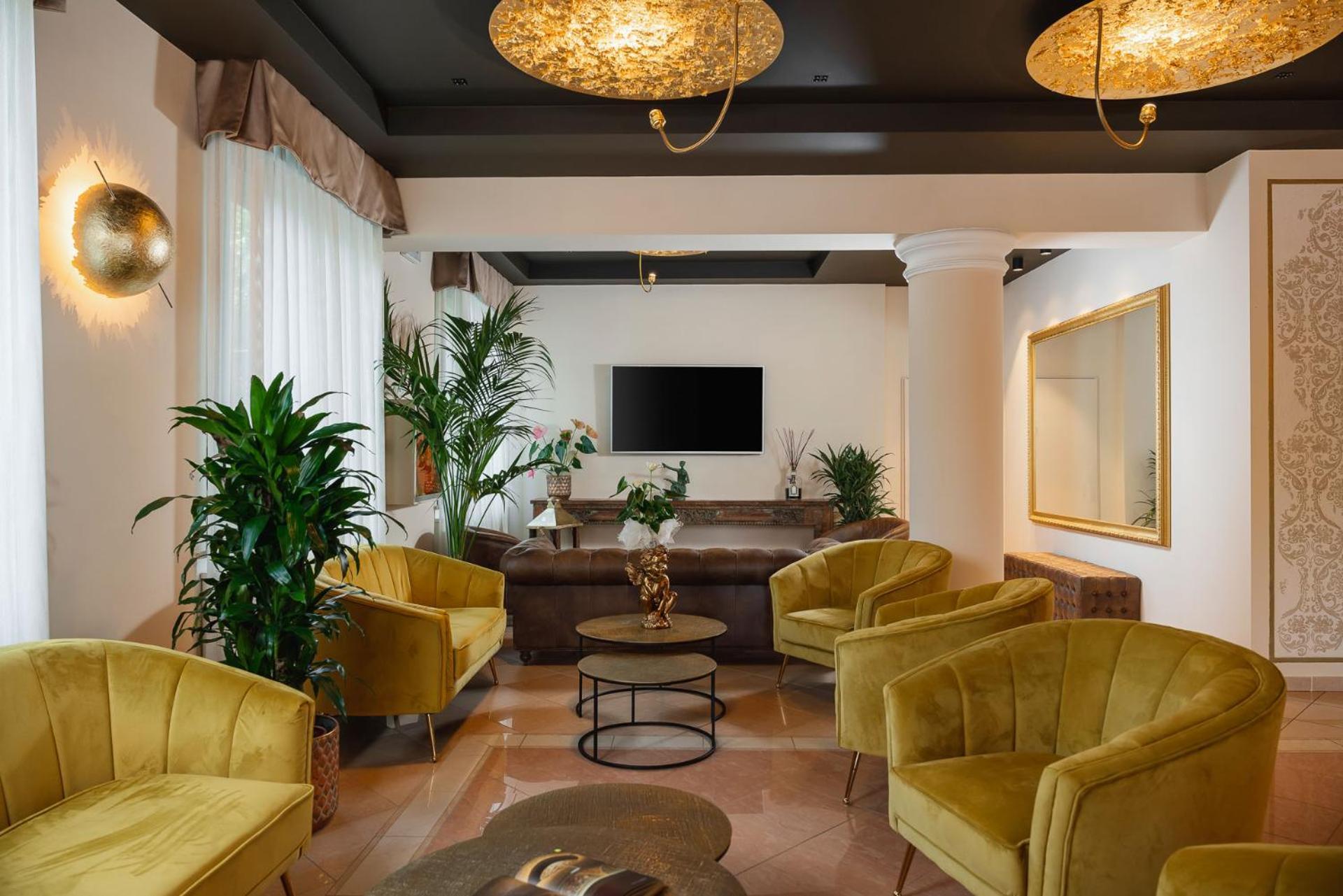 Hotel Mazzanti Milano Marittima Exterior photo
